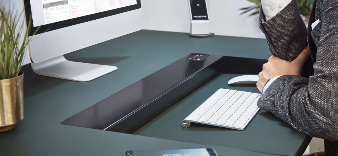 Dynadesk11272 WEBB